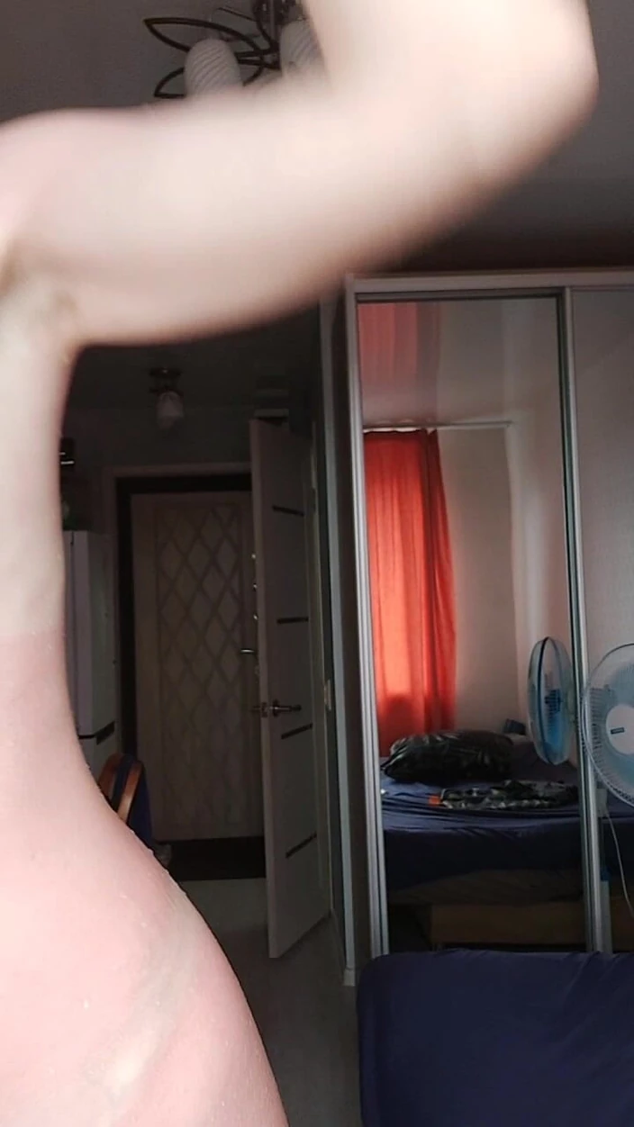 GinnaGg: After an Intense Tan, You Need to Smear Yourself with...