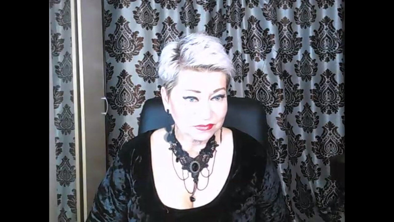 AimeeParadise: La mia bellissima moglie è una bella troia virtuale!