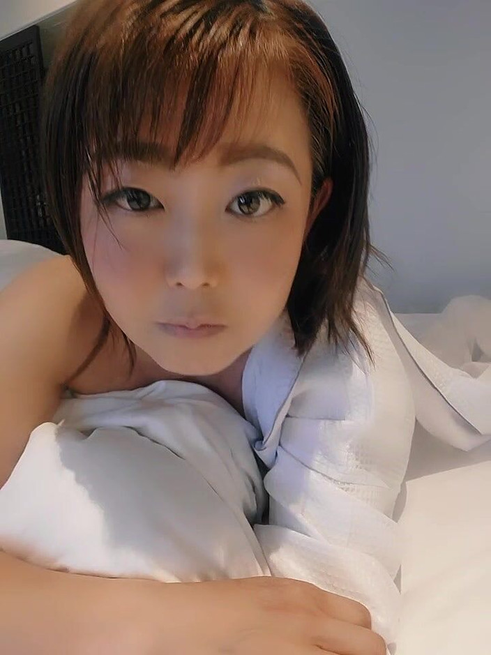 Mayumi Kanzaki: Saluti dal letto