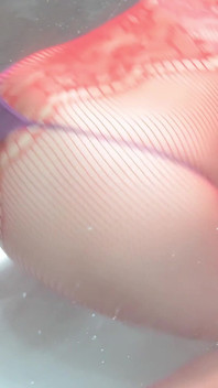 Enema kencing dan susu di kamar mandi