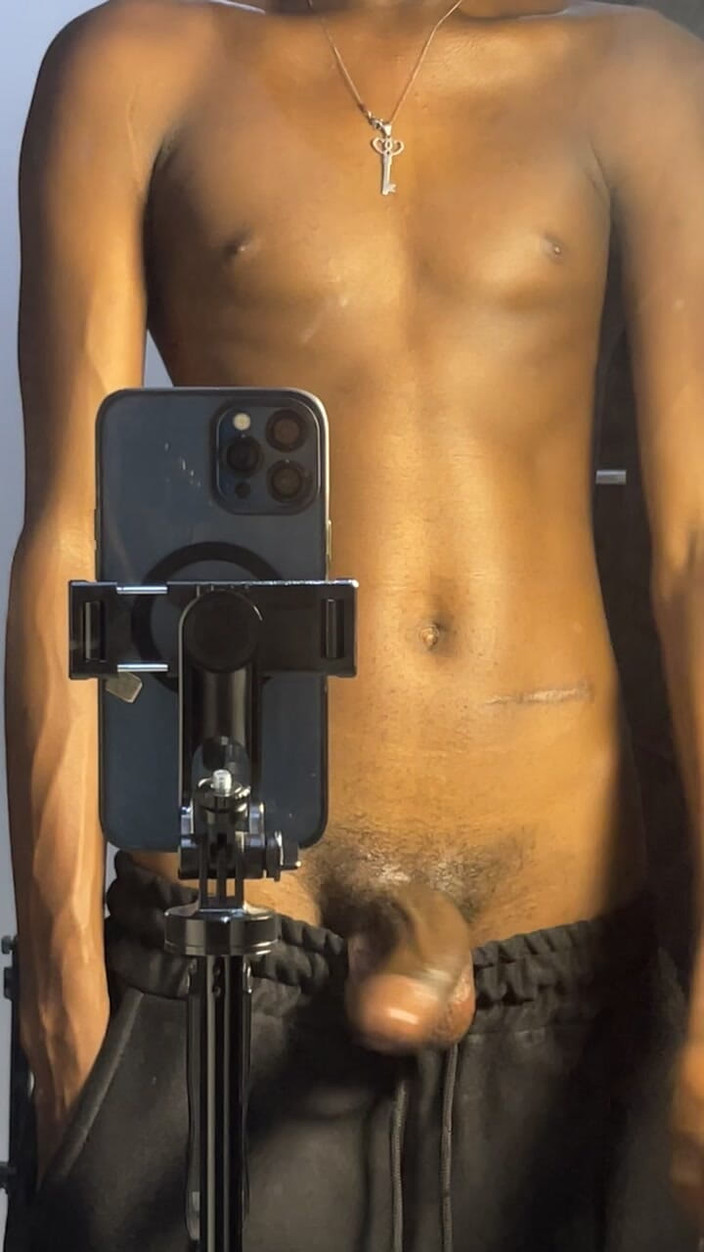 Aded-Toxic: Slim Twink Show Big Dick