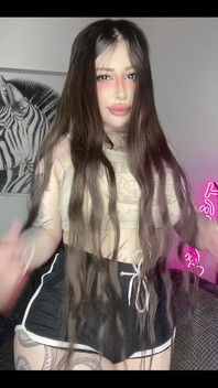 Do You Like It When I Show You My Whole Body, Sweet Boy?