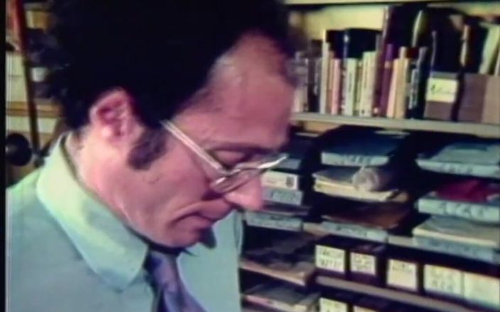 Vintage megastore: Trucos desagradables - película de restyling en versión full hd