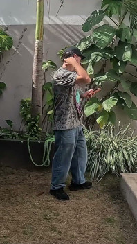 เบื้องหลังฉันใช้เวลาช่วงบ่ายกับเพื่อนสนิทของแฟนหนุ่มในจากุซซี่ขณะที่ฉันได้รับควยใหญ่ของเขา