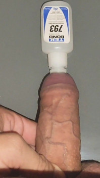 Tubo de forte cola passando pelo buraco do papai
