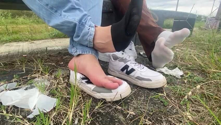 Mr Feet Colombia: Voglio Sentire Il Tuo Viso Schiacciato Sotto I Miei Piedi...