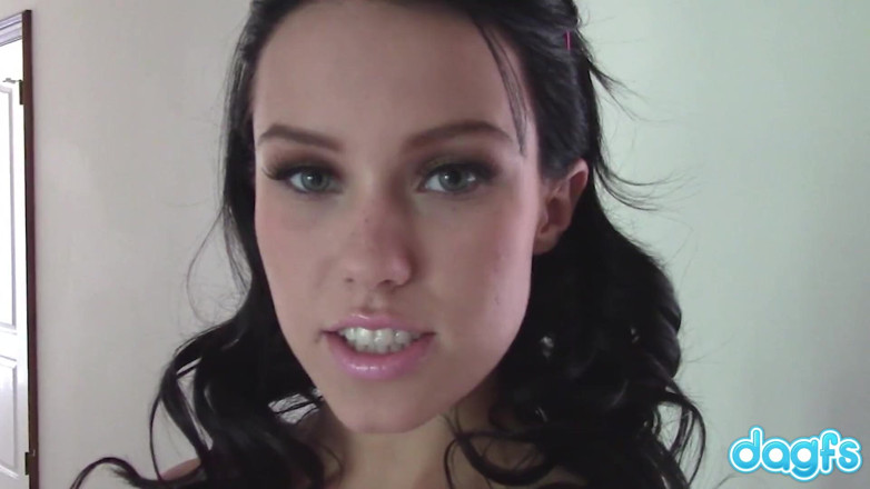 Dagfs: Dagfs - Megan Rain onu iki kez boşaltıyor!