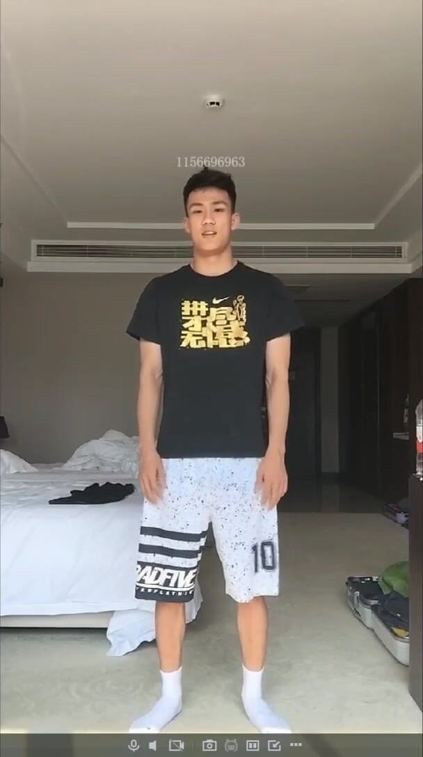 Hhhplaybb studio: White Sox spor öğrencisi çocukların çıplak sohbeti ve kendini yerleştirme