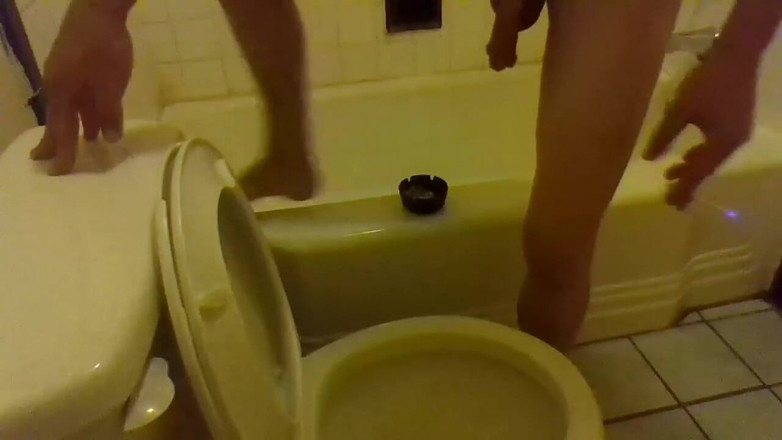 LilTaste: Pissing in the Toilet While Standing on the Bathtub