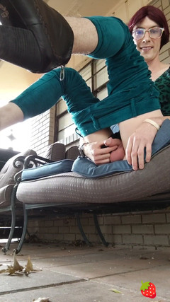 BerryButt01: Berrybutt Big Piss Compilation Video