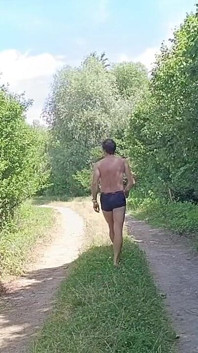 Riskantní Honitba Na Opuštěné Polňačce / Riskantní Sólo Venku