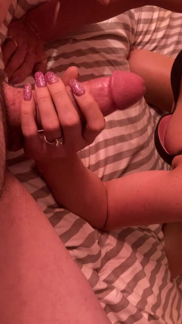KylieKissesXXX: KylieKissesXXX blow job big cock