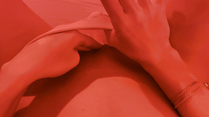 Cathia: Stydlivá dívka s plachým orgasmem