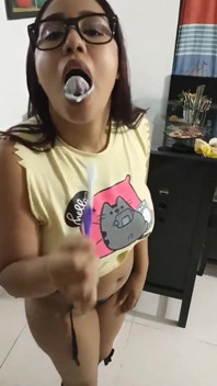 操我秘书的她是来自迈阿密的Gluspet和Pikaa6