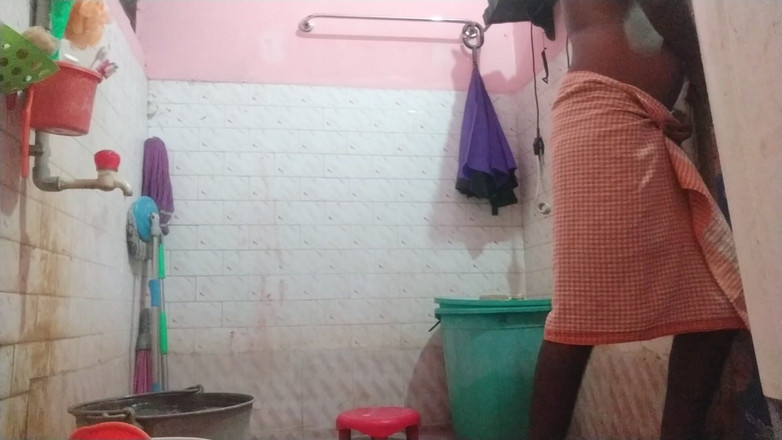 Tamil 10 inches BBC: Tamil sexy verrassingsshoot van 30 centimeter grote zwarte lul