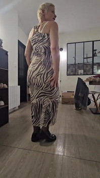 Acessórios Sensuais Com Uma Sacanagem Madura MILF
