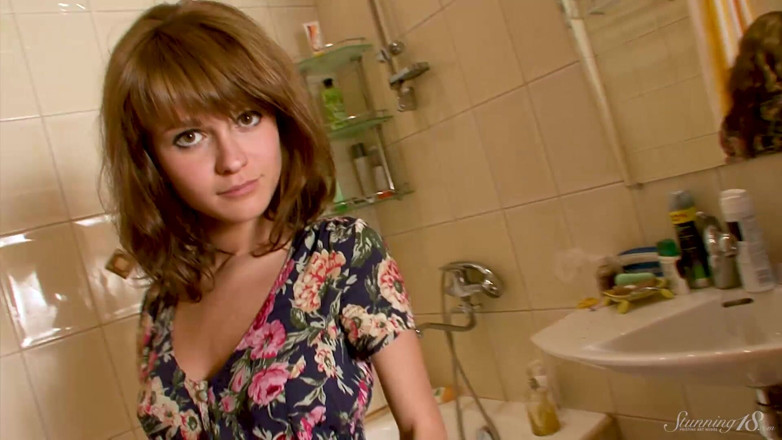 Stunning18: Ванна з поручнями 2