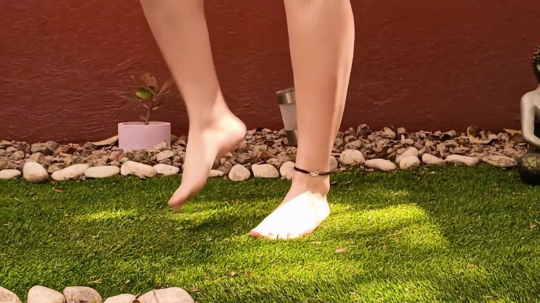 Candy Camille: Moje nevlastní sestra nemůže přestat ejakuulovat, orgasmus s lechtáním s...