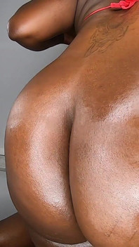 Thick Bootycheeks Pounded Rough N Raw