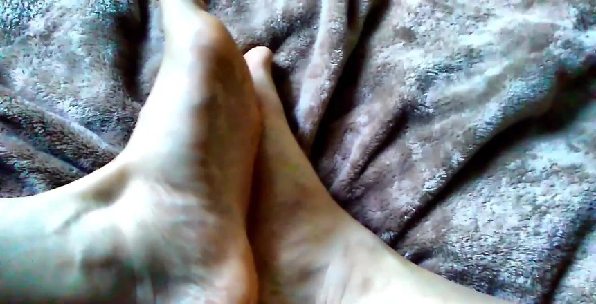 JasmineJade: Morning Foot Show Vol 1 Just Some Bare Feet Teasing/showing off....