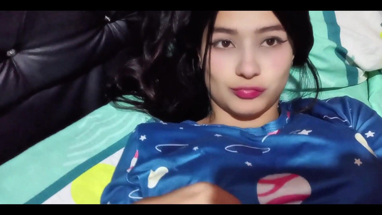 Yulieth Gomez: Se masturbează în camera de hotel (real făcut acasă)