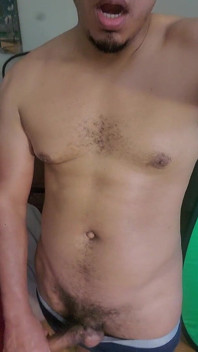 仕事前にペニスをしごくしたい、イきたくてたまらない
