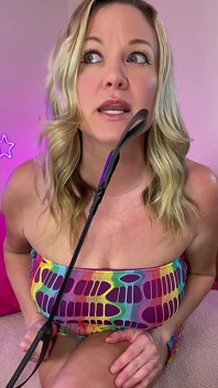 MILF ponížení