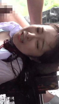 Japanese Babe Creampied Under The Rain