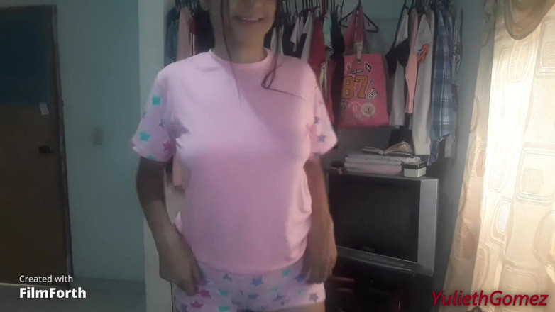 Yulieth Gomez: En mi casa, qué lindo tocar mi pequeña cosa en...