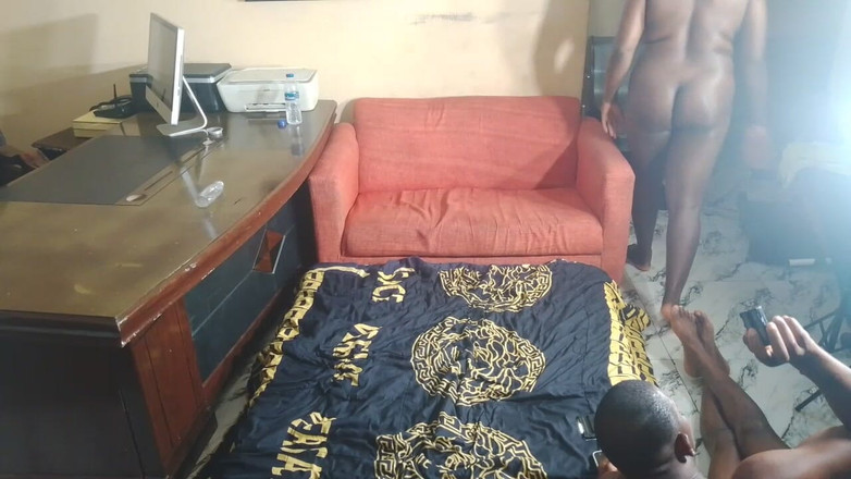 Sex naija 1: Kontol keras untuk valentineku