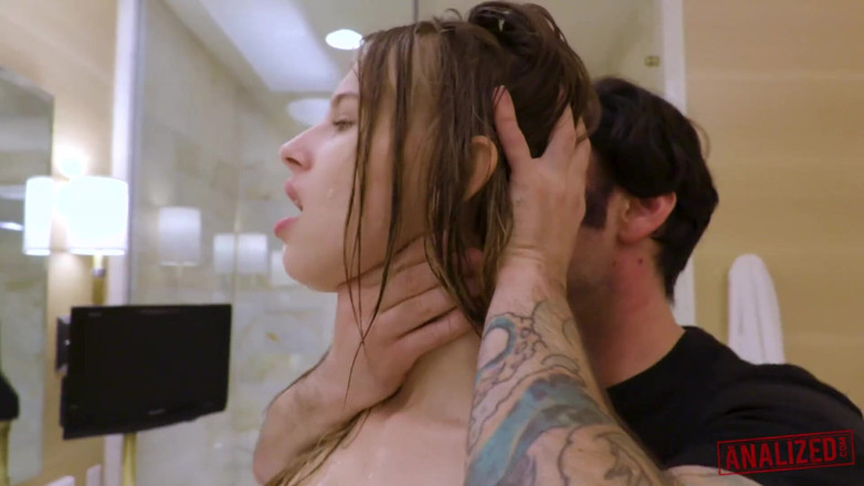 Analized: Jillian janson si cewek toket kecil dientot anal di kamar...