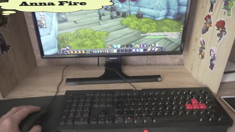 Anna Fire: Minha madrasta não me deixou jogar no Mundo de Warcraft!