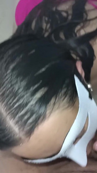 Lluvia Dorada Y Semen a Esposa Infiel En La Ducha, Ella Se Calienta Mientras Se Depila La Concha Y El Culo.