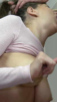 Kontol besar abang tiriku disepong!