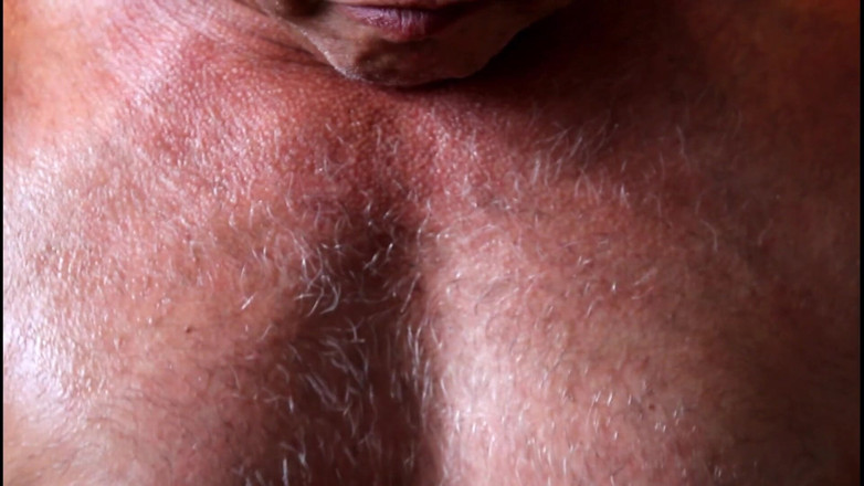 Gaybear1966: 게이 곰 Daddy 덩어리 근육 곰 운동과 마사지. 흑인 대물 자지에게 따먹히는 밀프