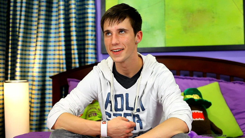 Lollipop Twinks: Een "bijtende" interview met Adrian