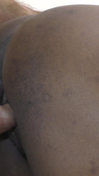 Dicke möpse, ebenholz, fetter arsch gefickt und im doggystyle vollgespritzt