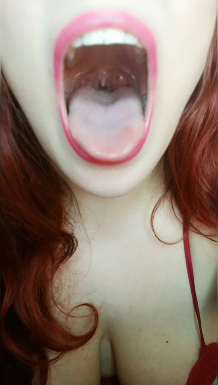Scarlet Vixen: Mở lưỡi ra, uốn lén vì niềm vui của bạn