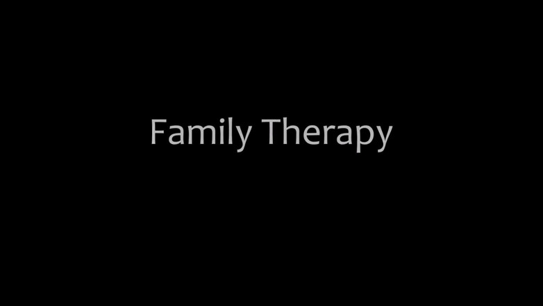 Alex Adams: ป่วยวันนี้กับลูกสาวต่างมารดา - Gracie Gates - Family Therapy - Alex Adams