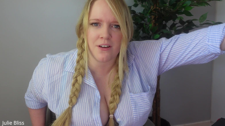 Julie Bliss: Giantess Homewrecks, Mindfucks and Shrinks You