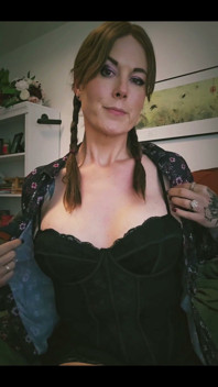 Quick Little Striptease to Start Your Week off!