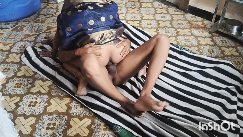 Desishycouple: Shivani mutfakta devar ile seks bölüm 2