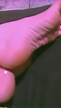 Do U Think My Feet Are Pretty?