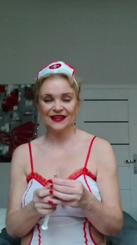 Pielęgniarka MILF okazała się nimfomanka