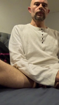 Masturbace před spaním, velký penis honění edging Cumming zblízka - Rockardglans