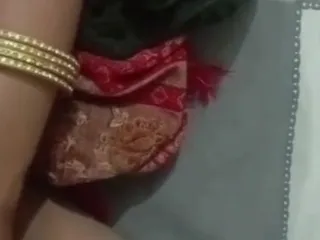 Comerciante del pueblo indio engañando, sexo y semen en el coño