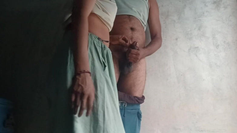 seema: Aku masukin ke dalam memek adik iparku hari ini dan...