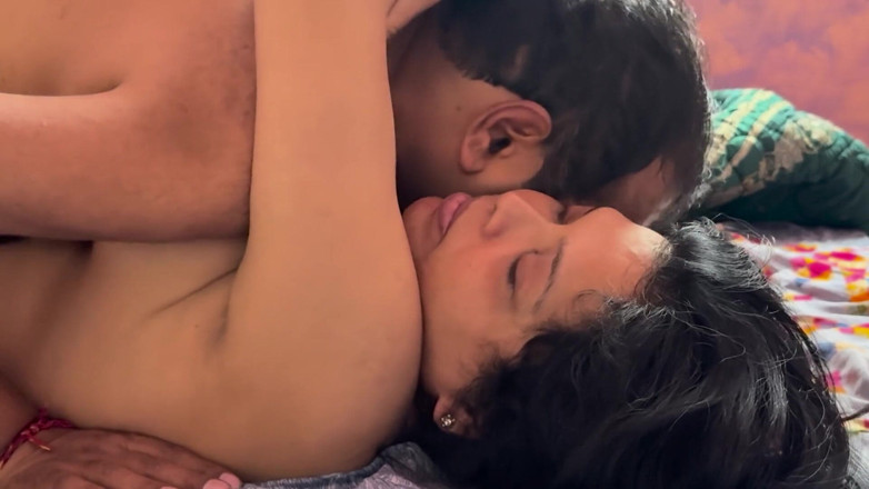 Rajkumarji: インドの妻のアナルベルトと激しいセックス