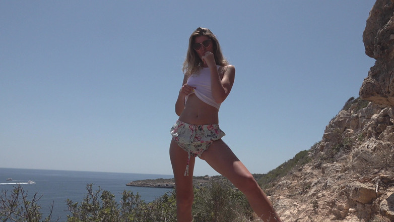German amateur - 100% German hardcore videos: Super Sexy German Babe Gets a Big Facial on the...