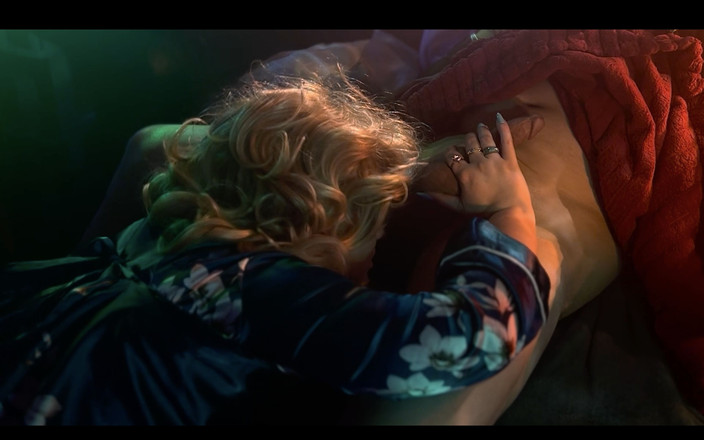 Shawna Panofka: La Matrigna Fa Una Leccata Di Culo E Sega Perversa